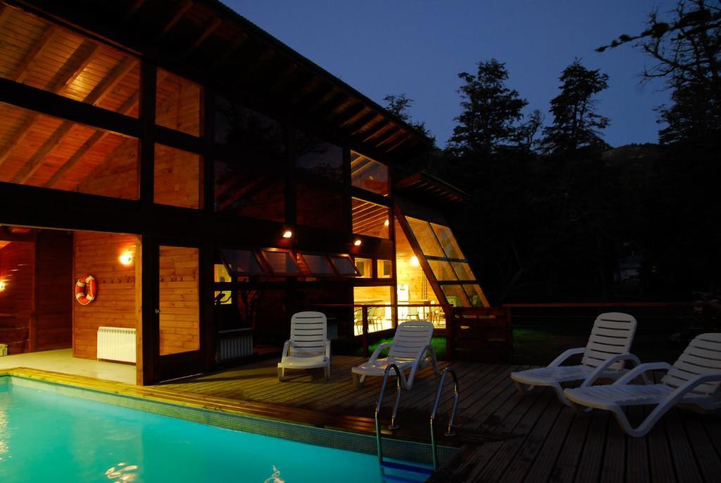 Arbolar, Casas De Montana- Piscina Climatizada Villa La Angostura Exterior foto